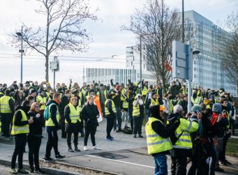 La cour administrative d'appel de Toulouse condamne l'État à réparer les dommages subis par des agences bancaires de Montpellier au cours des manifestations de "gilets jaunes" en janvier 2019