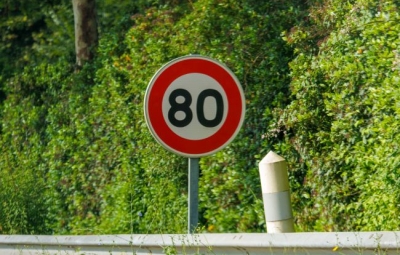 Annulation de dérogation à la règle de 80 km/h accordée pour une portion de la route départementale 13 par le président du conseil départemental de l’Hérault