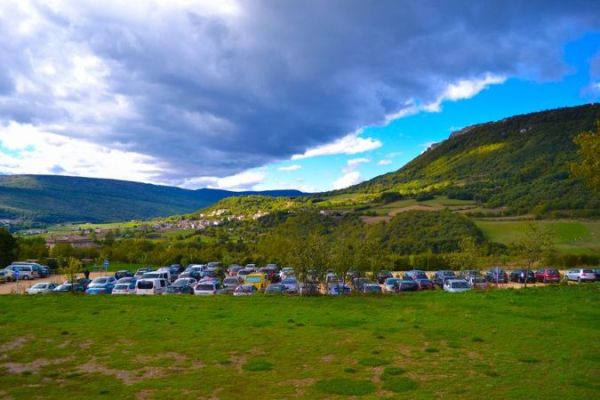 Parking en zone de moyenne montagne