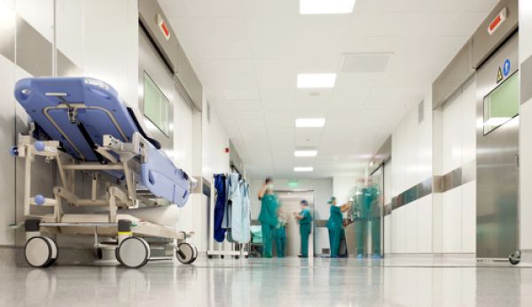 La cour précise l’interprétation de l’article 6 du décret du 4 janvier 2002 relatif au temps de travail effectif dans la fonction publique hospitalière