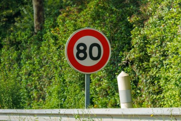 Annulation de dérogation à la règle de 80 km/h accordée pour une portion de la route départementale 13 par le président du conseil départemental de l’Hérault