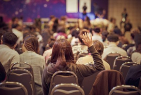 La cour apprécie les conséquences sur une décision administrative de l’annulation par le juge judiciaire de l’exclusion d’un syndicat local d’une fédération de syndicats.