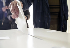 Election au conseil d’administration d’un office public HLM : en cas d’égalité de voix entre les listes, attribution du siège au bénéfice du candidat le plus âgé